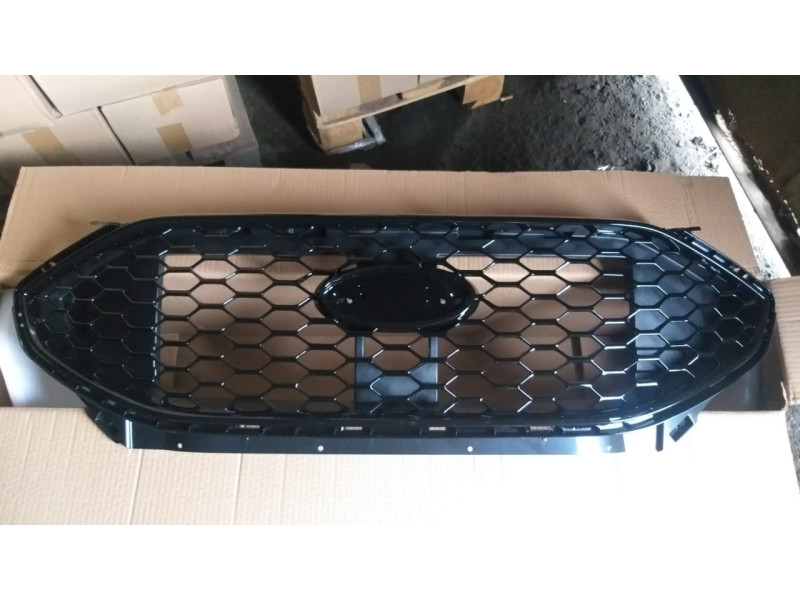 Решітка радіатора Ford Edge Sport 2019- (Китай) без місця під камеру KT4B8200BE