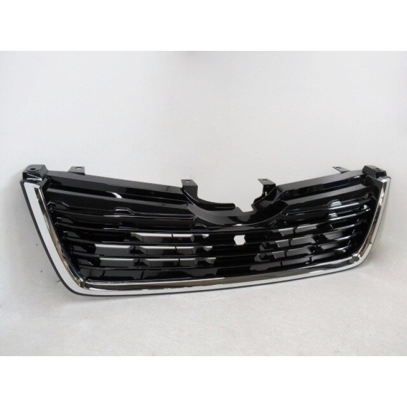 Решітка радіатора Subaru Forester SK 19- (Тайвань) чорний мат, хром молдинг 91121SJ130