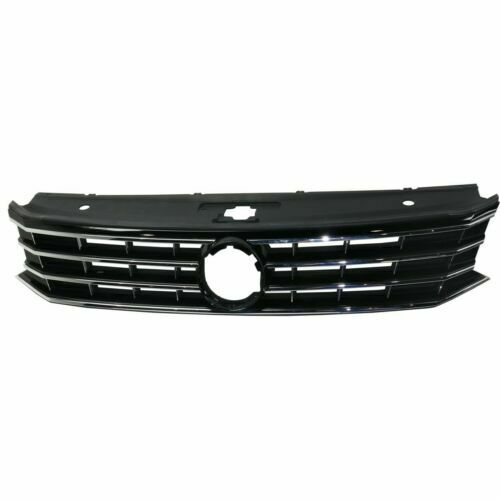 Решітка радіатора VW Passat B8 USA 2015-2019 (LKQ) чорна / хром 561853651HOQE