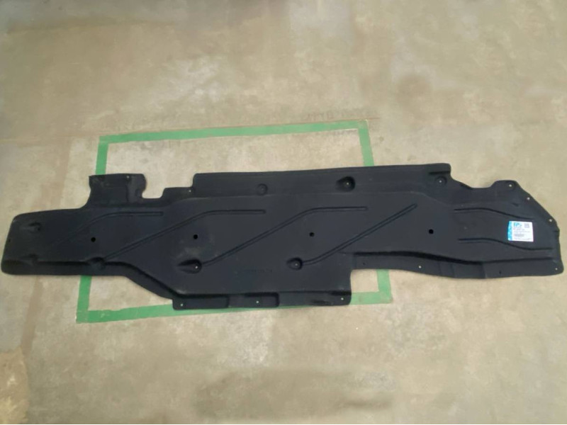 Захист днища правий Ford Edge 15-18 Тайвань DG9Z5411782A