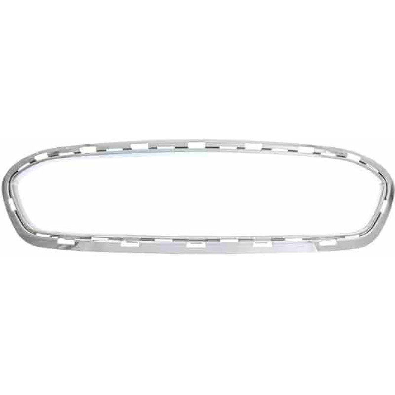 Молдинг решітки переднього бампера Ford Fiesta 11-13 USA (Тайвань) хром AE8Z8200BA