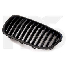 Решітка радіатора ліва BMW 5 F10 10-13 (Тайвань) чорний глянець