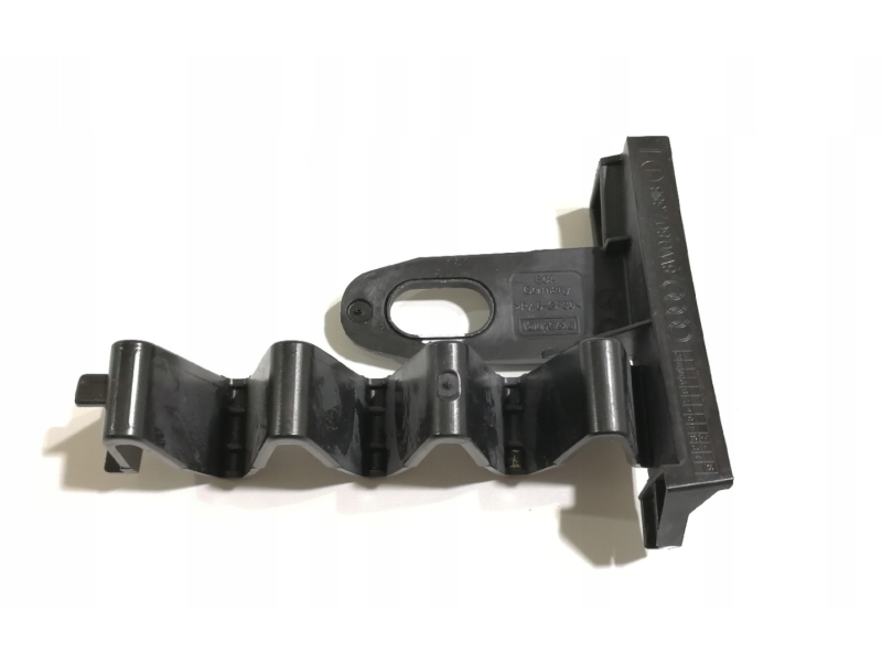 Кріплення переднього бампера ліве Audi A4 B9 2016- VAG 8W0807333