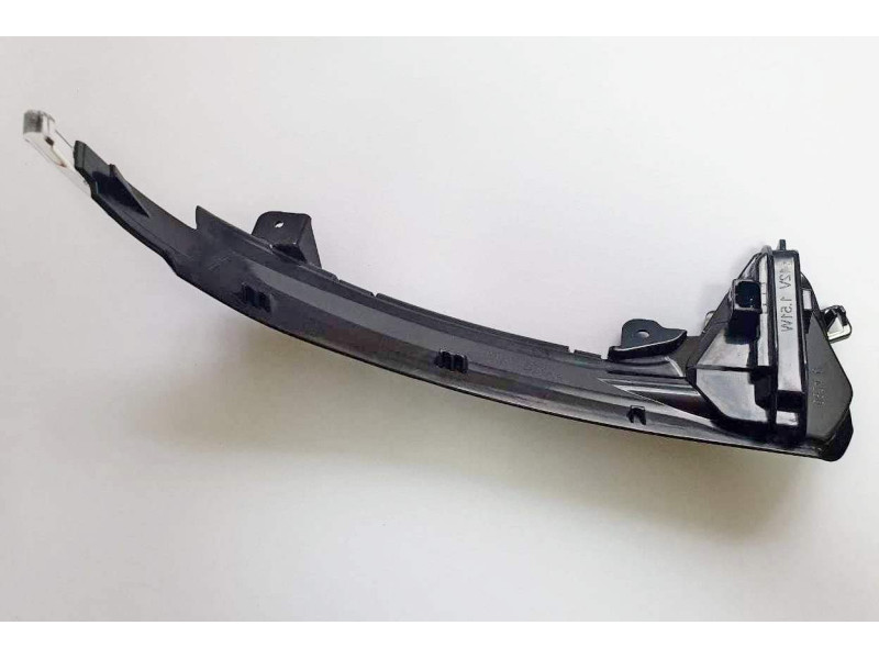 Повторювач поворотів у дзеркалі лівий Audi A6 C7 2011-2018 Тайвань LED 4G5949101A