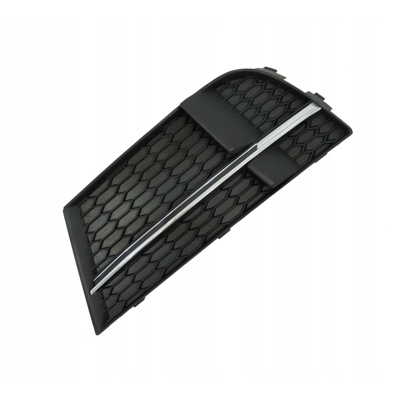 Решітка переднього бампера ліва Audi A3 S-line седан 17-20 (Тайвань) без отвора, хром молдинг 8V3807681AB