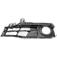 Решітка переднього бампера ліва BMW 3 F30 Sport 16-19 (Тайвань) з отв. під ПТФ 