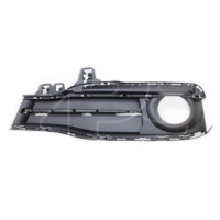 Решітка в бампер ліва BMW 3 F30 Sport 16-19 (Тайвань) з отв. під ПТФ