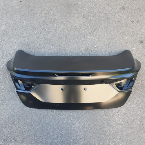 Кришка багажника задня Ford Focus 3 седан 2011-2014 Китай 1796141