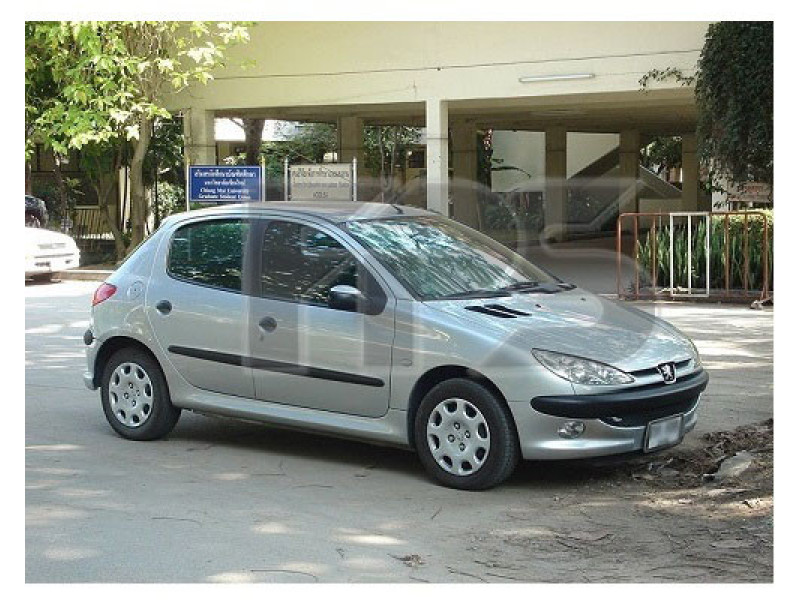 Молдинг лобового скла Peugeot 206 1998-2009 верхній
