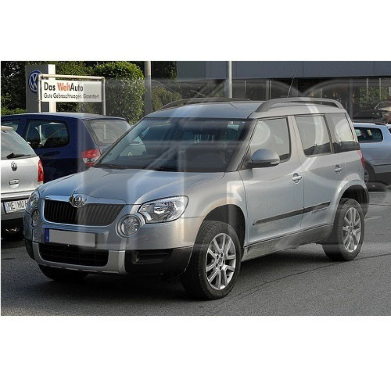 Скло передніх дверей ліве Skoda Yeti 09 - (XYG)