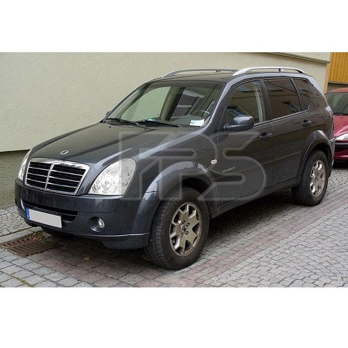 Лобове скло SsangYong Rexton 02-12 (XYG)
