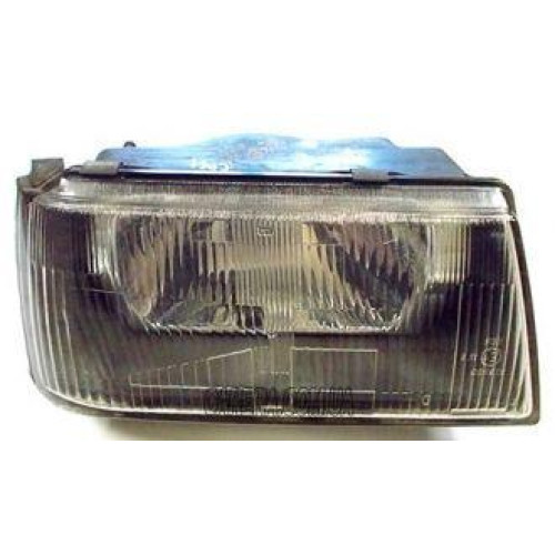 Фара Mitsubishi Lancer 5 SDN 85-88 / KOMBI 85-91 права DEPO MB283748