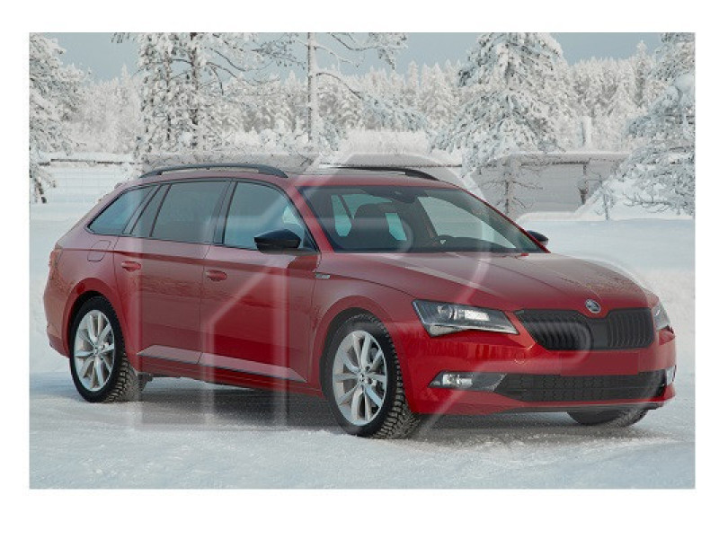 Скло дверне заднє праве Skoda Superb універсал 2015-2024 Sekurit