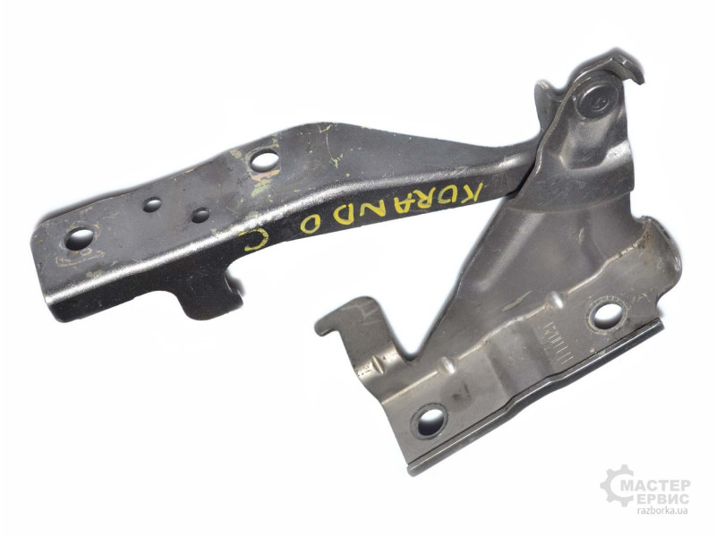 Завіс (петля) капота лівий SsangYong Korando 10-18 OE 6181034001