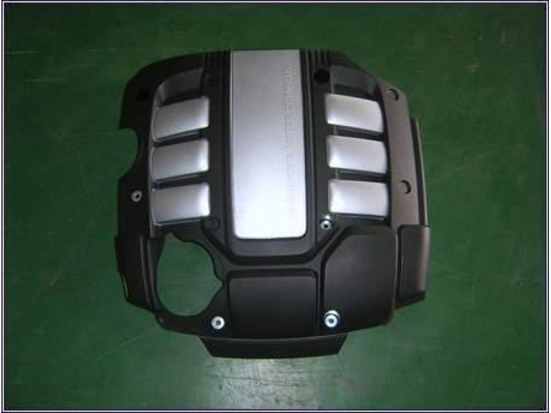 Накладка двигуна SsangYong Rexton 2001-2006 OE 6650101714