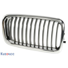 Решітка в капоті ліва  BMW 7 E38 (Tempest)