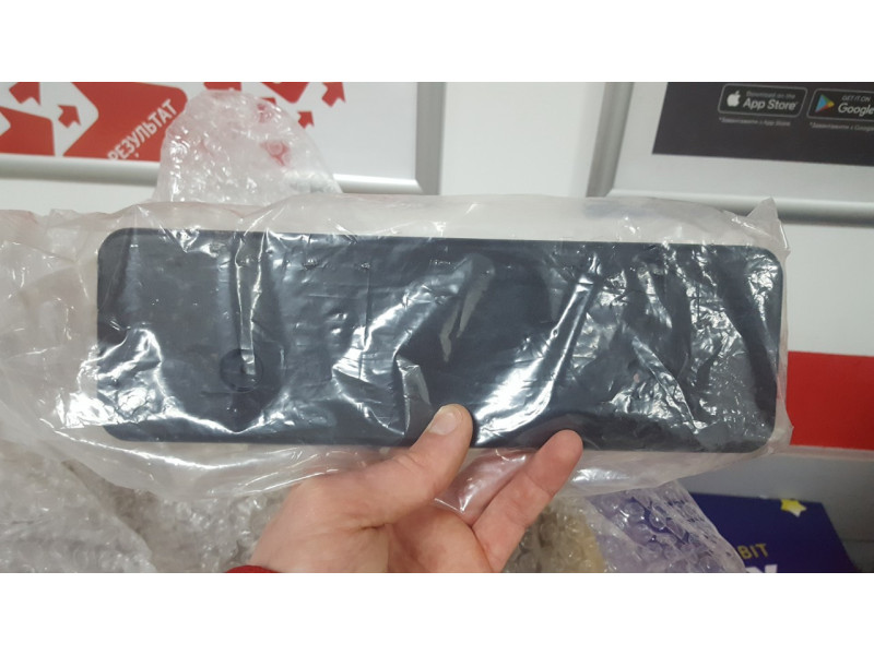 Накладка номерного знака переднього бампера Hyundai Santa Fe 09-12 OE 865192B710