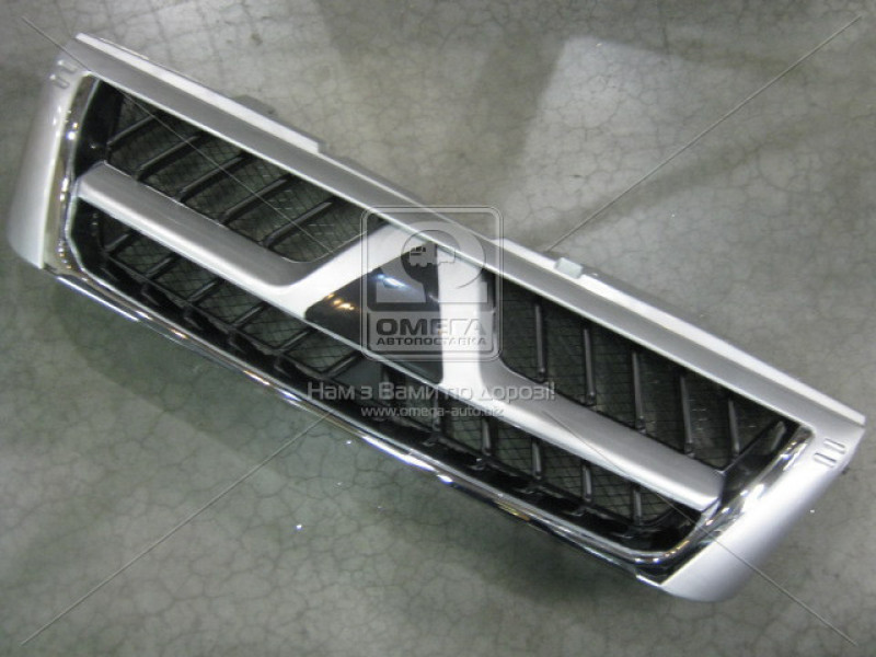 Решітка радіатора Mitsubishi Pajero Wagon 03-07 (Tempest)
