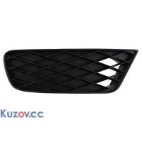 Решітка бампера права Honda Civic 06- (Tempest)