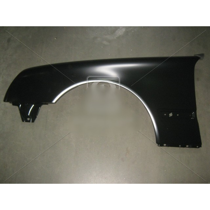 Крило переднє праве Mercedes 210 99- (Tempest)