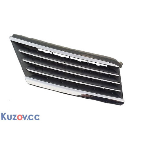 Решітка права Nissan Tiida 05- (Tempest)