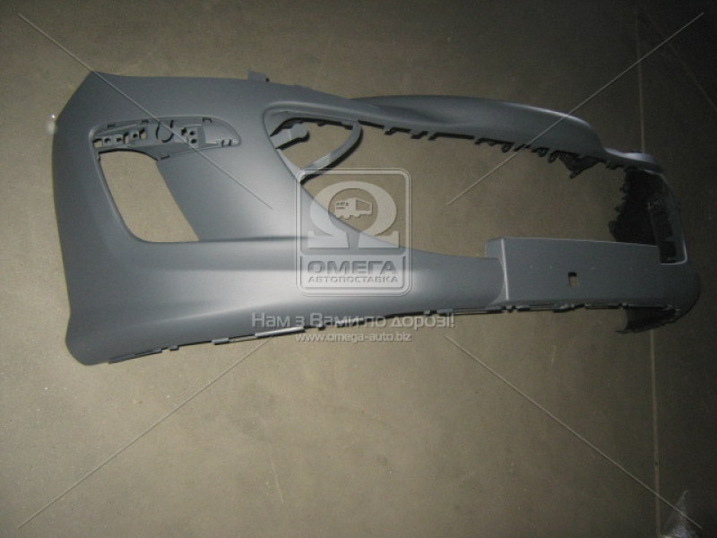 Бампер передній (з вирізами під протитуманні фари) Peugeot 308 2008- (Tempest)