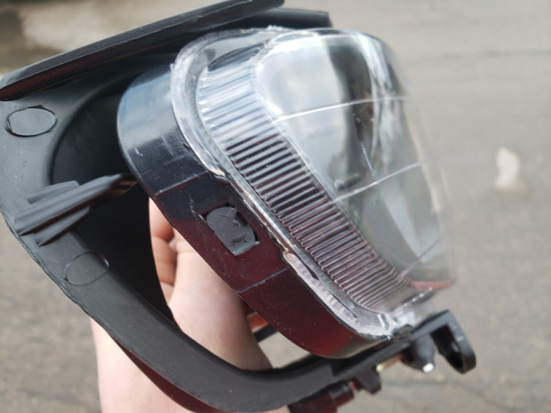 Протитуманна фара права Kia Cerato 2006-2009 FPS 922022F100