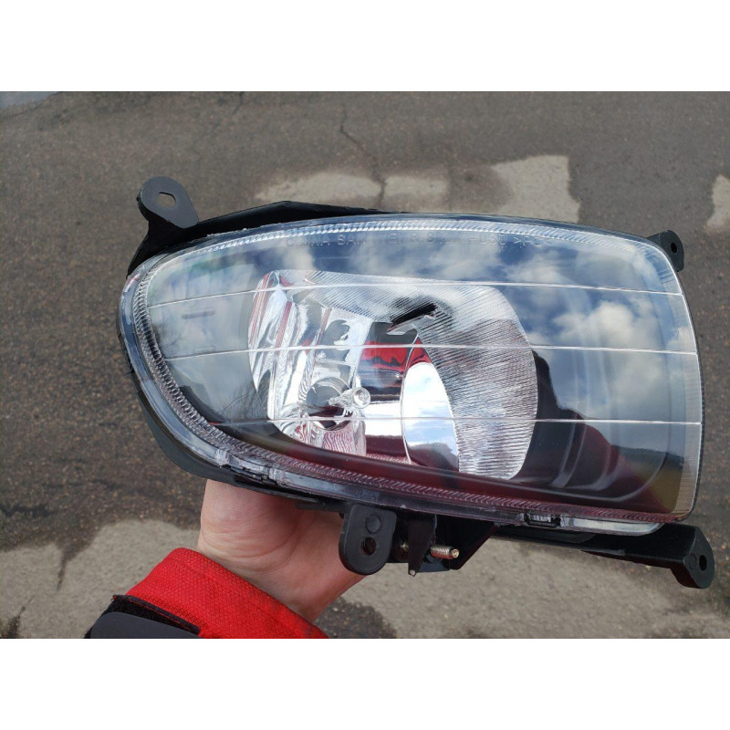 Протитуманна фара Kia Cerato 06-09 права (FPS) 922022F100