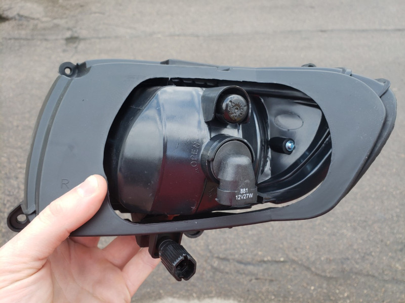 Протитуманна фара ліва Kia Cerato 2006-2009 FPS 922012F100