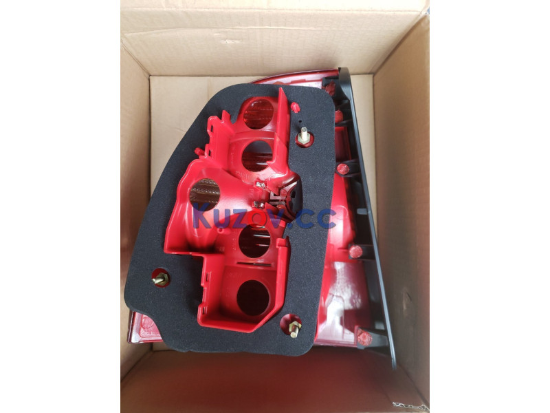 Ліхтар задній правий VW Passat B5 00-05 седан (крім 8 цил.) (Китай) 3B5945096AE