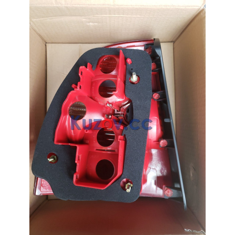 Ліхтар задній правий VW Passat B5 00-05 седан (крім 8 цил.) (Китай) 3B5945096AE