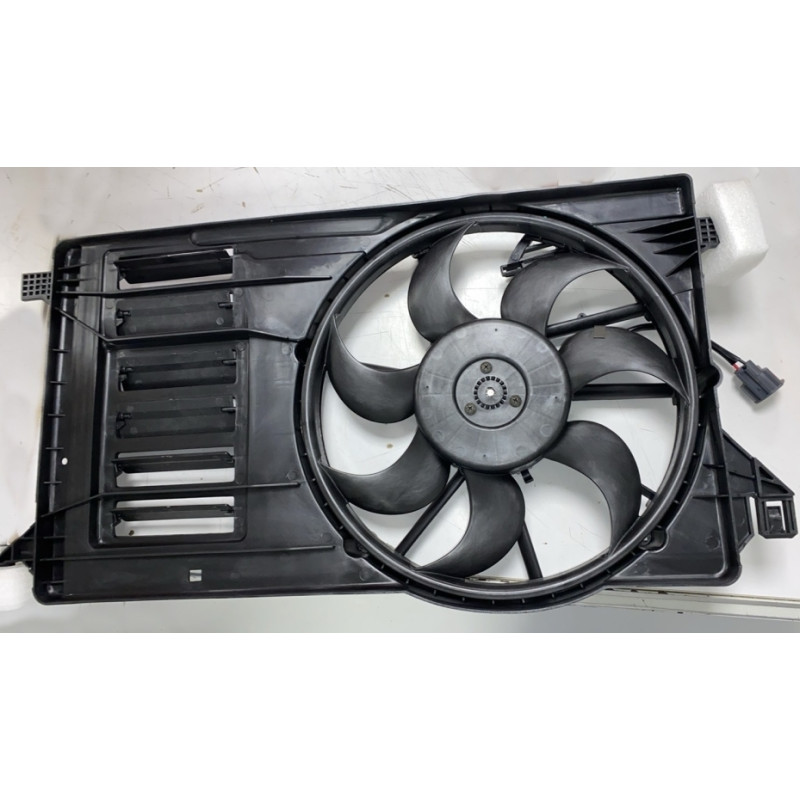 Дифузор з вентилятором Mazda 3 BL 09-13 двигун 2.0/2.5L (Тайвань) без блоку 8V618C607BE