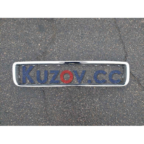 Рамка решітки в бампері VW Touareg 07-09 хром FPS 7L6807243A