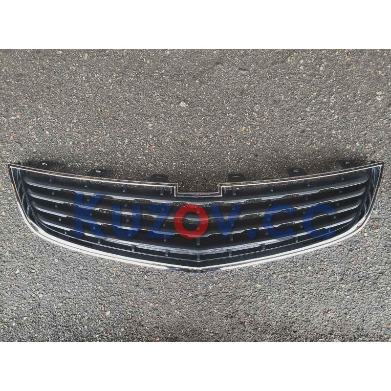Решітка в бампер Chevrolet Cruze 12-15 (FPS) 95133508