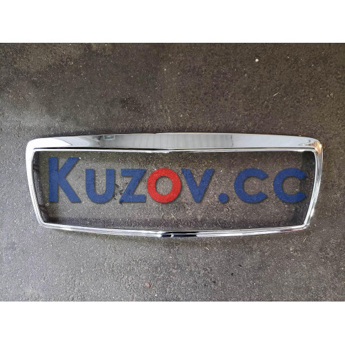 Рамка решітки радіатора Mercedes E-Class W210 (95-99) хром FPS A2108880015