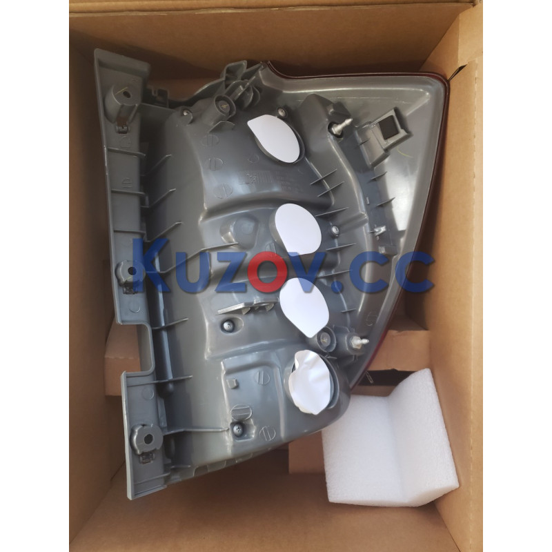 Ліхтар задній лівий нижній Kia Ceed 07-09 універсал (TYC) 924011H300