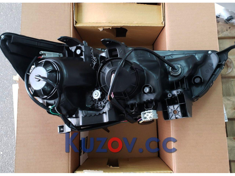 Фара передня ліва Mitsubishi ASX, Outlander Sport USA 10-20 (TYC) ел. кор., галоген 8301B587