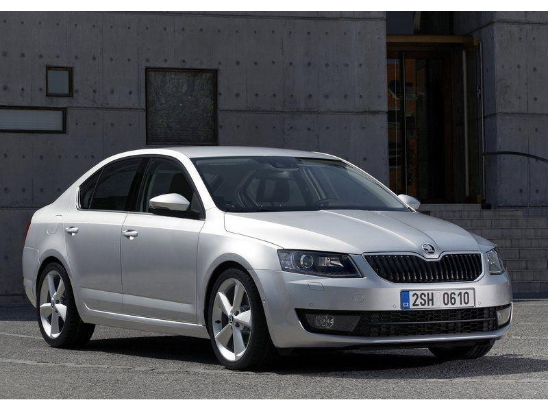 Задні двері праві Skoda Octavia A7 2013- (FPS) 5E5833052