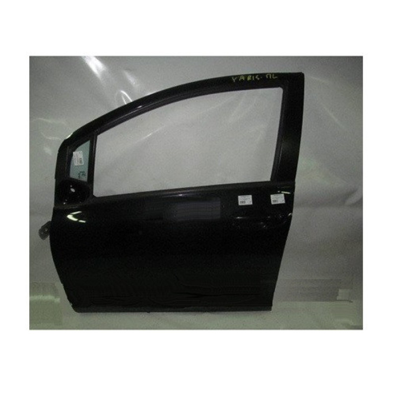 Двері передні ліві Toyota Yaris хетчбек 2006-2011 FPS 6700252340