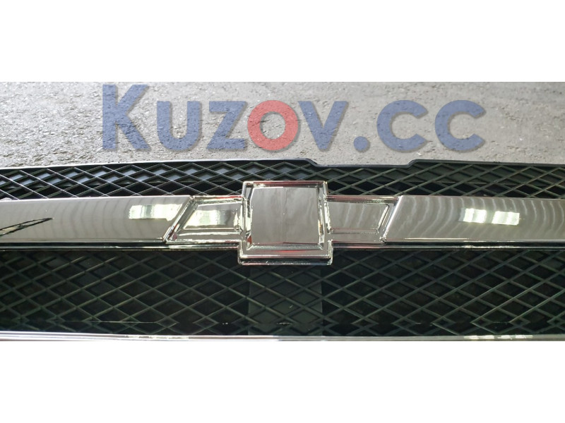 Решітка радіатора Chevrolet Lacetti (03-13) седан, універсал - хром рамка (FPS) 95015354