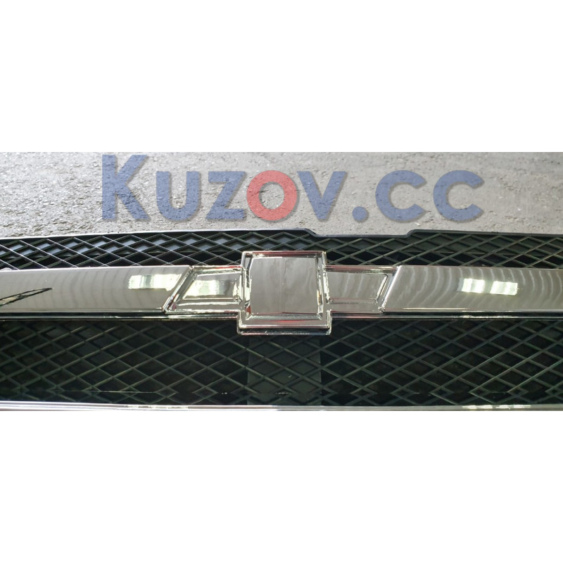 Решітка радіатора Chevrolet Lacetti (03-13) седан, універсал - хром рамка (FPS) 95015354