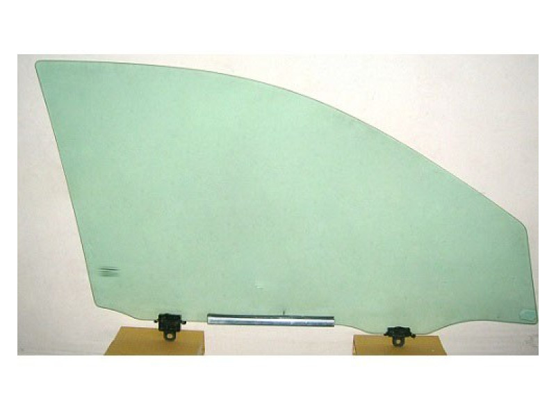 Скло дверне переднє праве Toyota Corolla E12 02-07, BYD F3 06-13 (XYG)