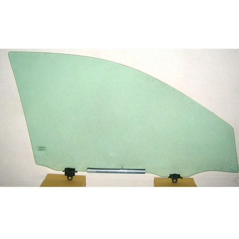 Скло дверне переднє праве Toyota Corolla E12 02-07, BYD F3 06-13 (XYG)