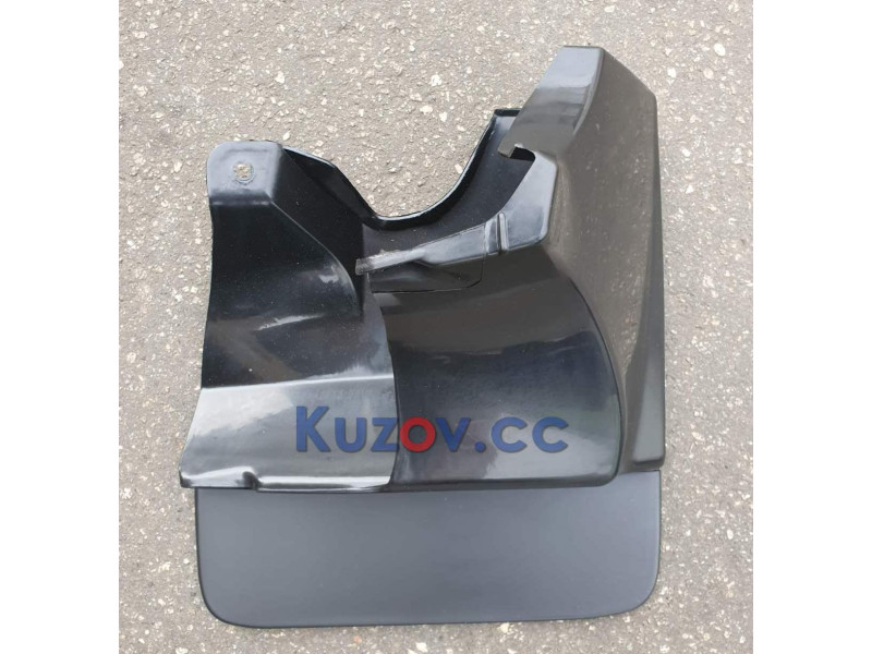 Бризковики передній правий Toyota Land Cruiser Prado 120 03-09 (FPS)