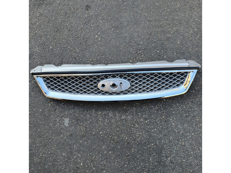 Решітка радіатора Ford Focus 2 04-08 з хром накладкою (FPS) 1337961