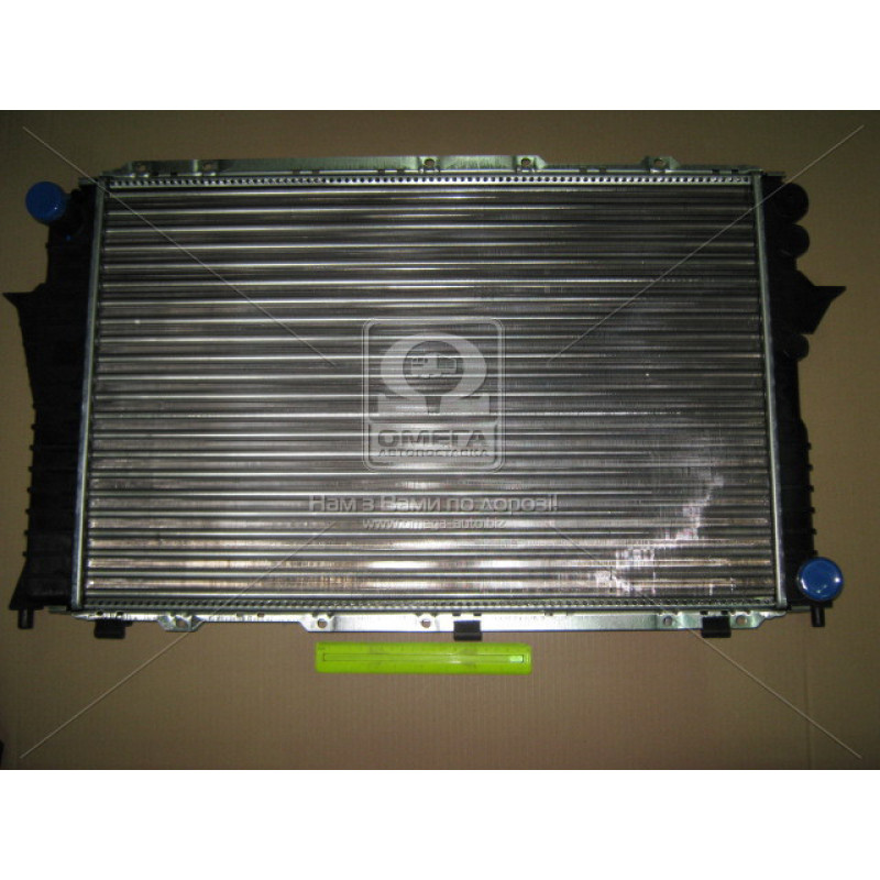 Радіатор охолодження двигуна Audi 100 C4, A6 C4 АКПП (Nissens) 4A0121251C, 4A0121251P