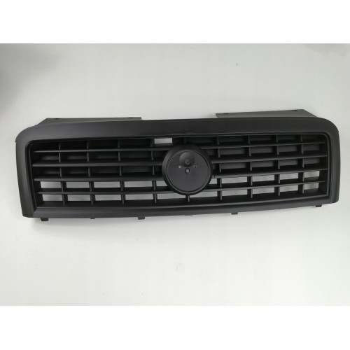 Решітка радіатора Fiat Doblo 2005-2009 (LKQ) 735418095
