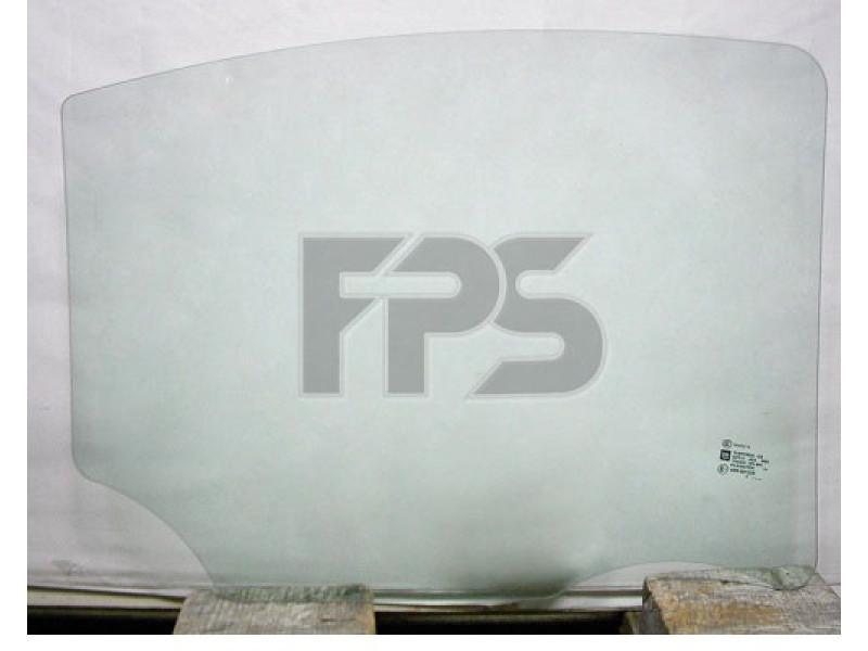 Скло дверне заднє ліве Chevrolet Volt 11-15 (XYG)