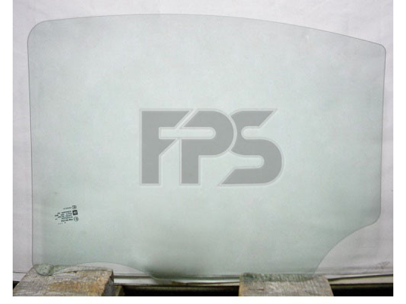 Скло дверне заднє праве Chevrolet Volt 11-15 (XYG)