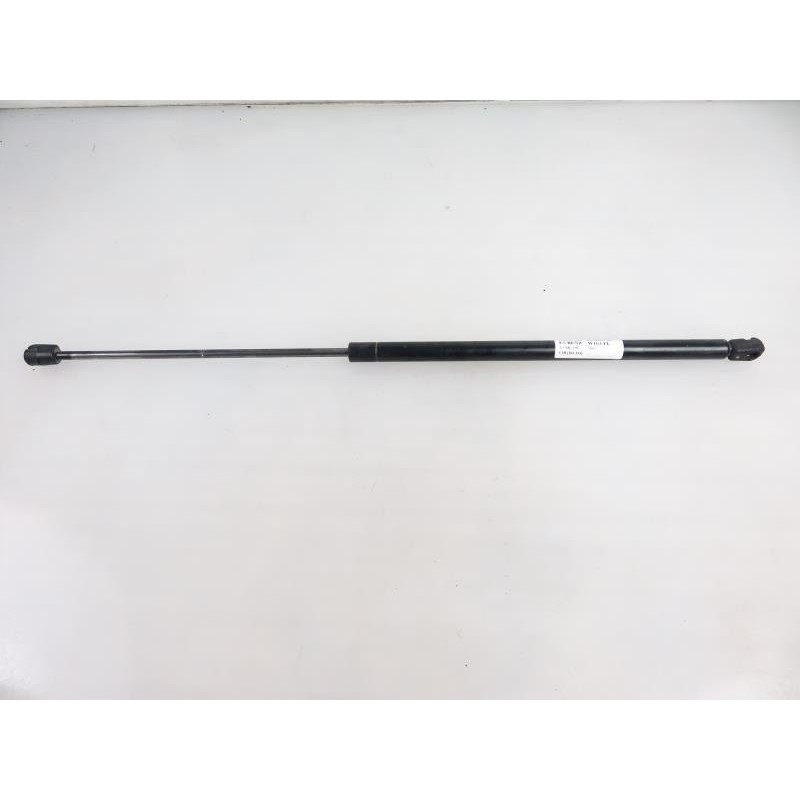 Амортизатор багажника Mercedes ML W163 1998-2005 Monroe A1637400345